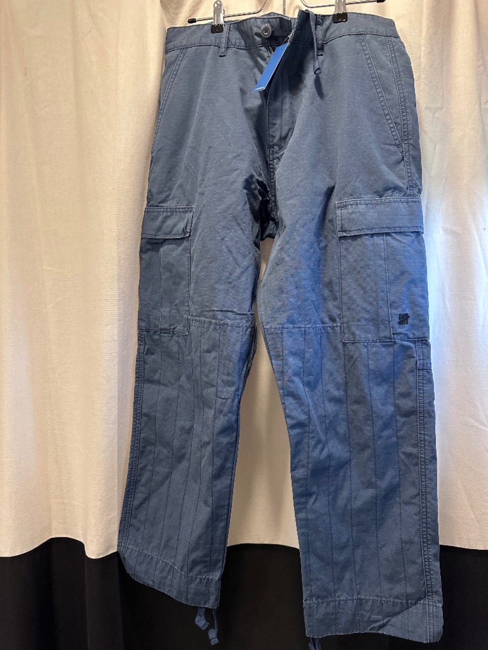 Undefeated cargo pants blue